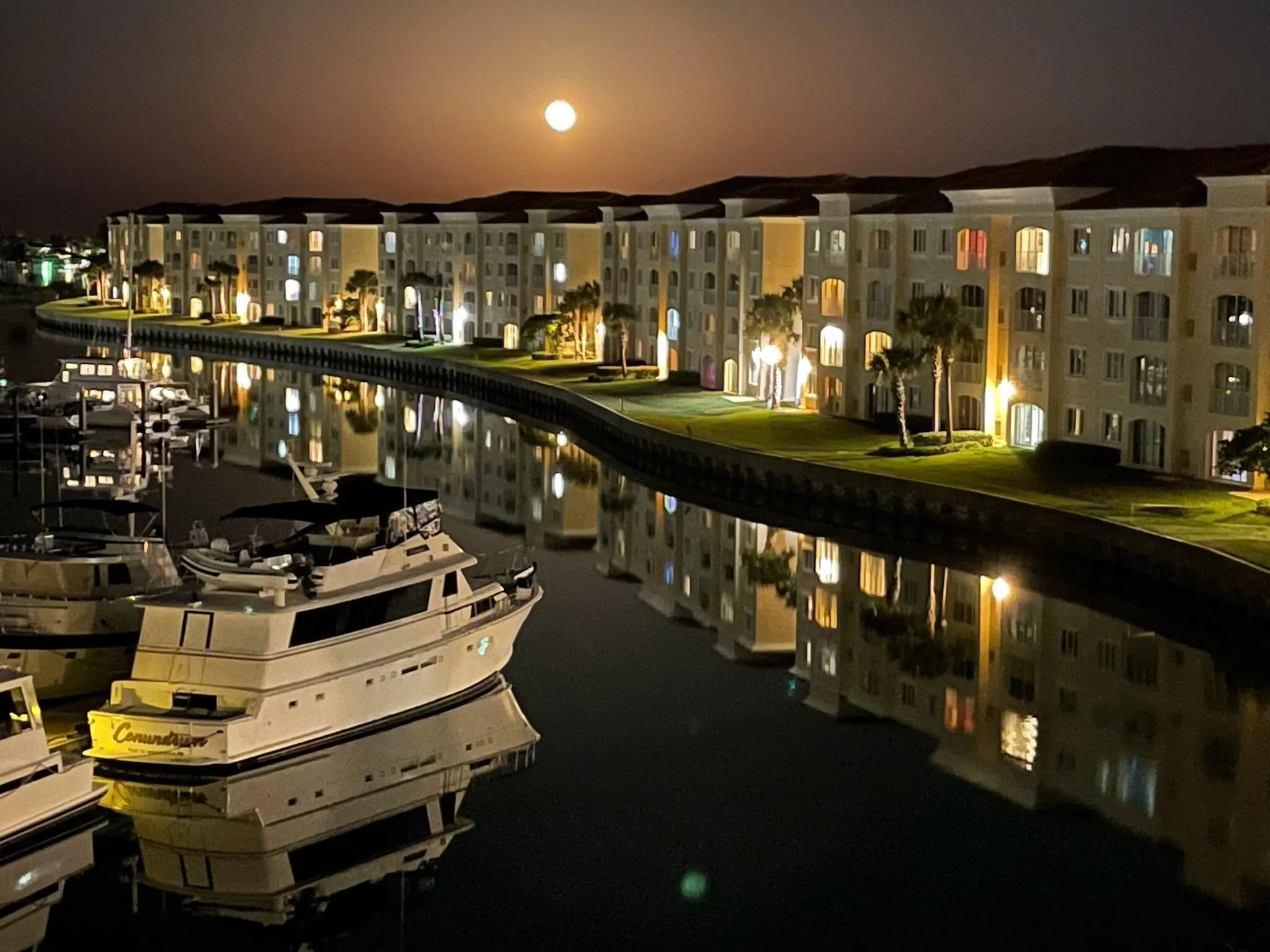 13 Harbour Isle Drive W, #Ph02