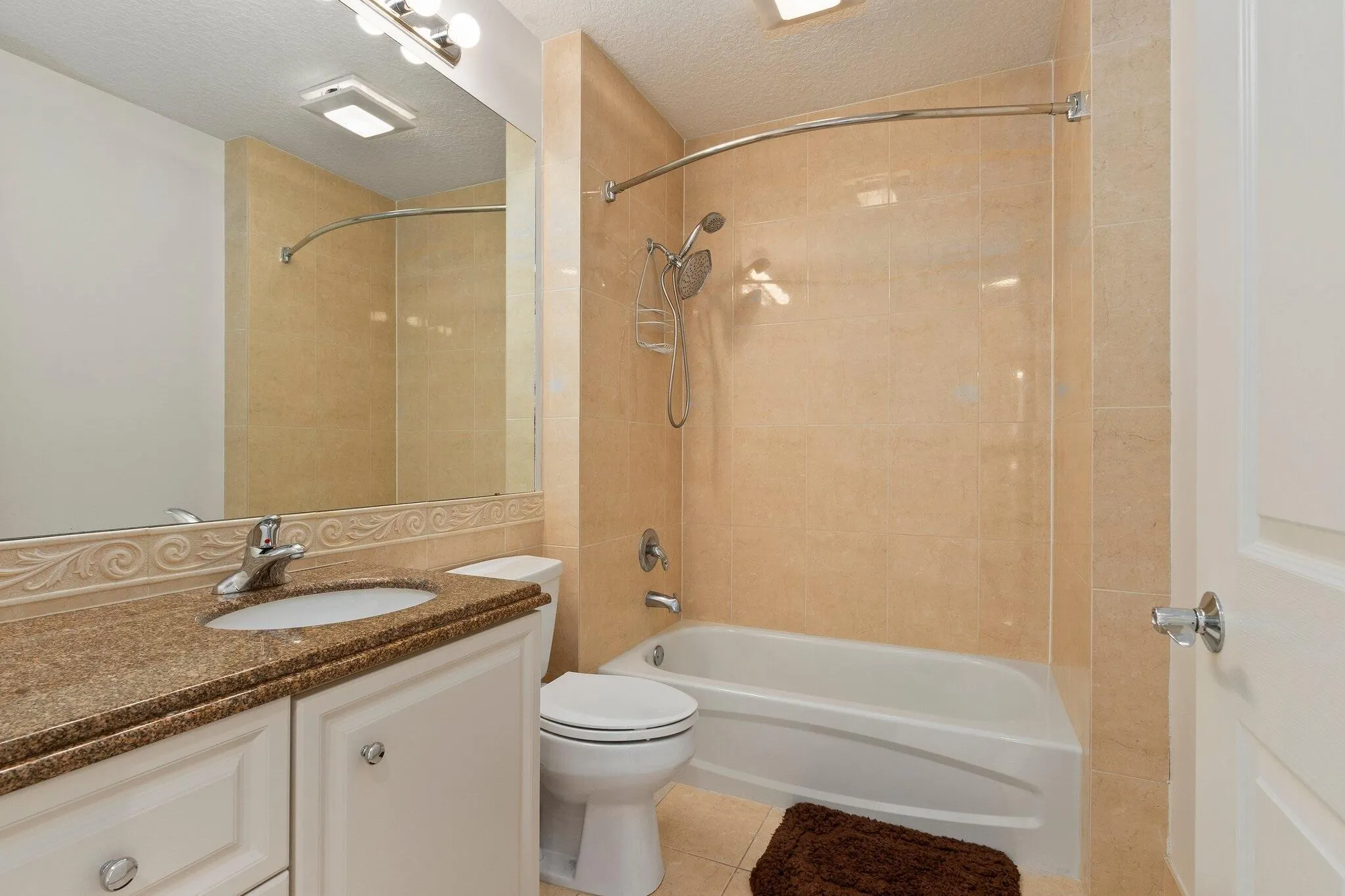 13 Harbour Isle Drive W, #Ph02