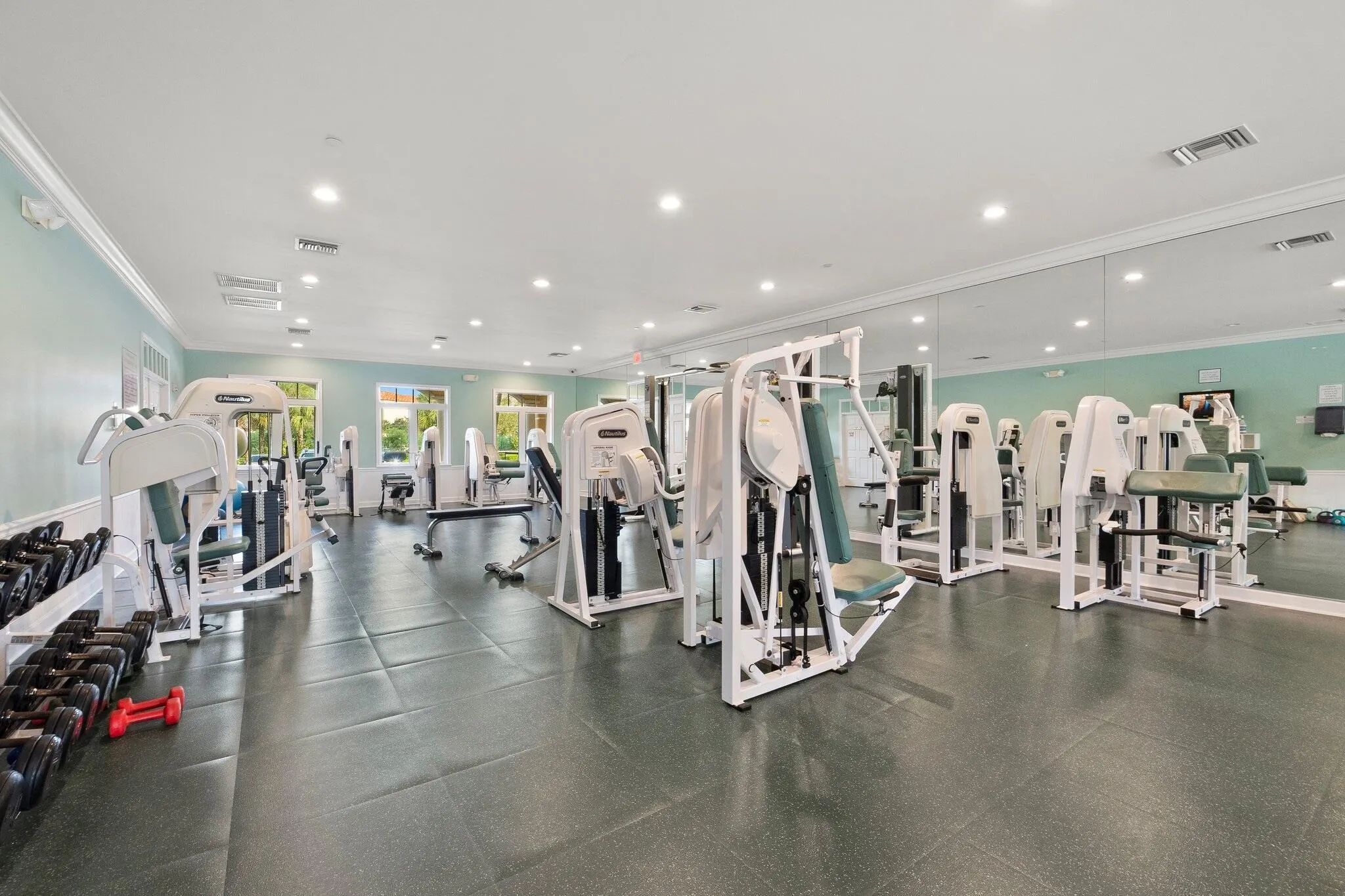 13 Harbour Isle Drive W, #Ph02