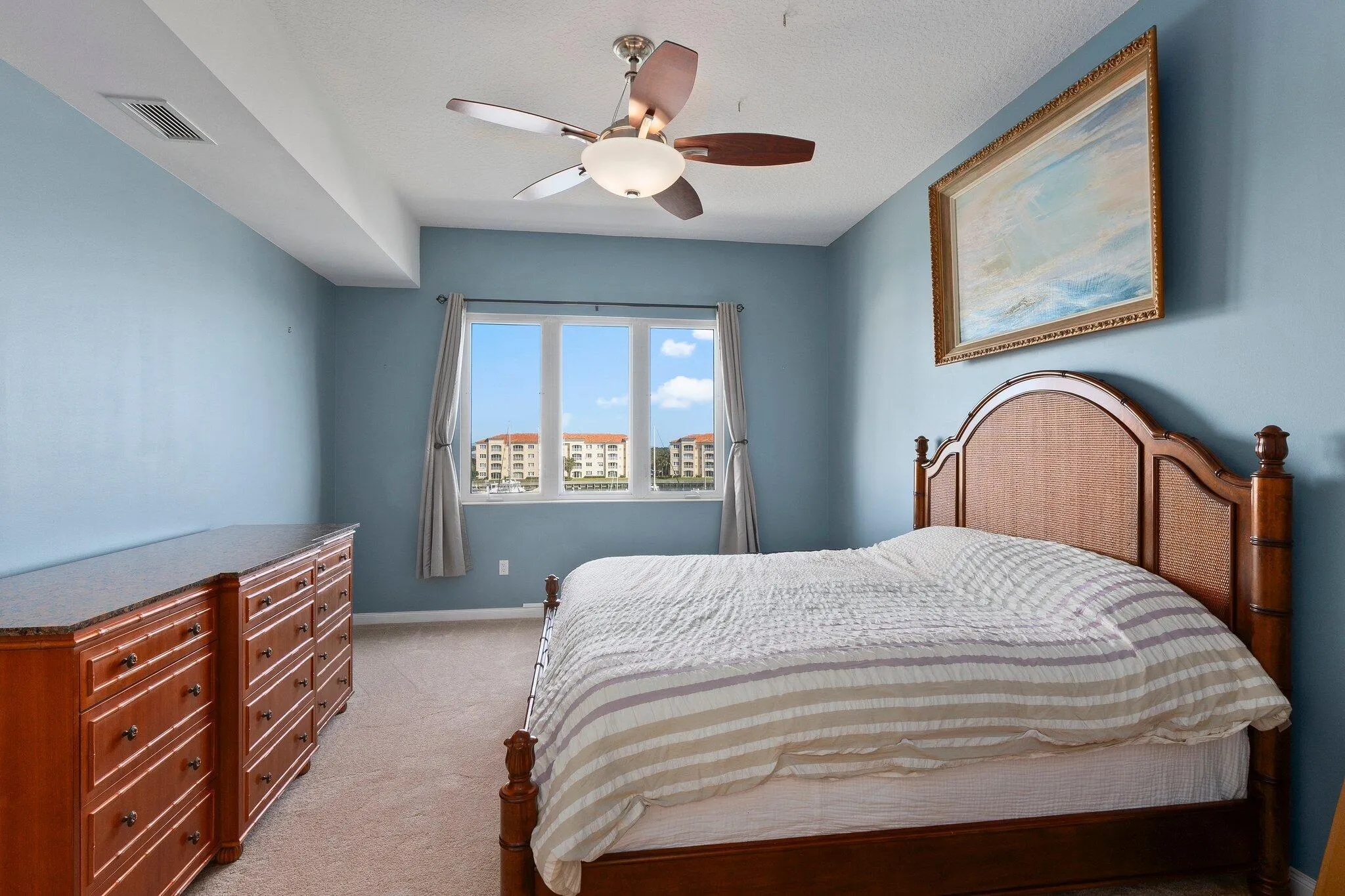 13 Harbour Isle Drive W, #Ph02