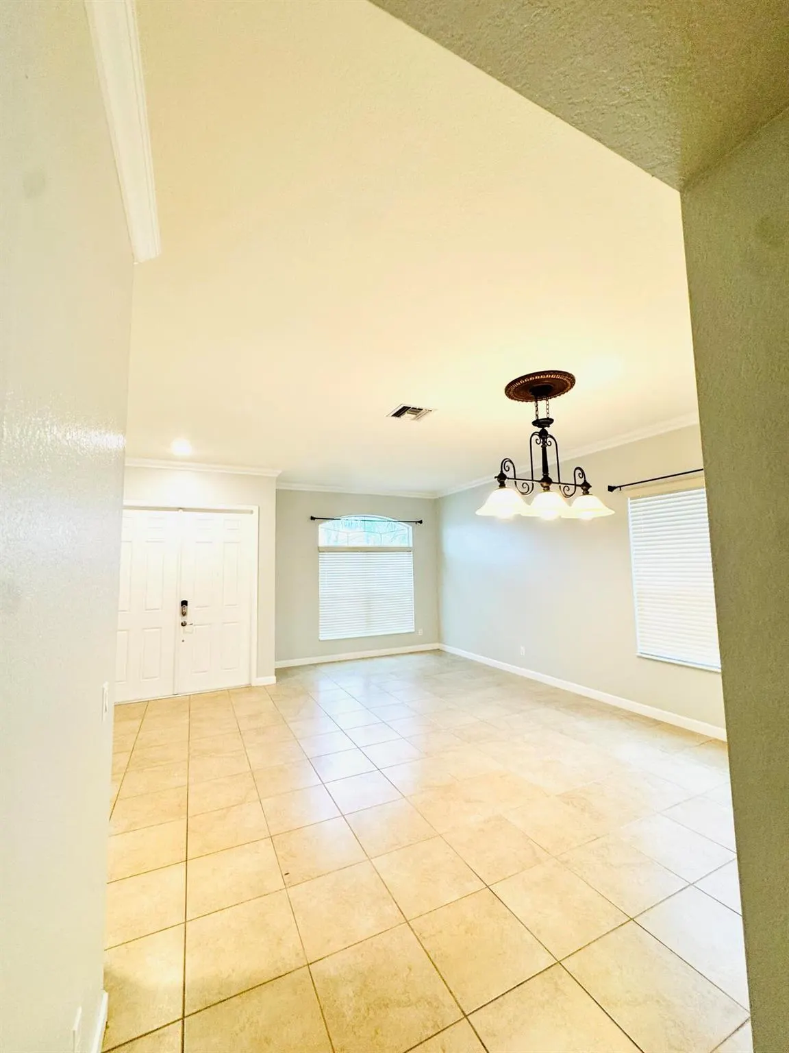 1807 Berkshire Circle SW