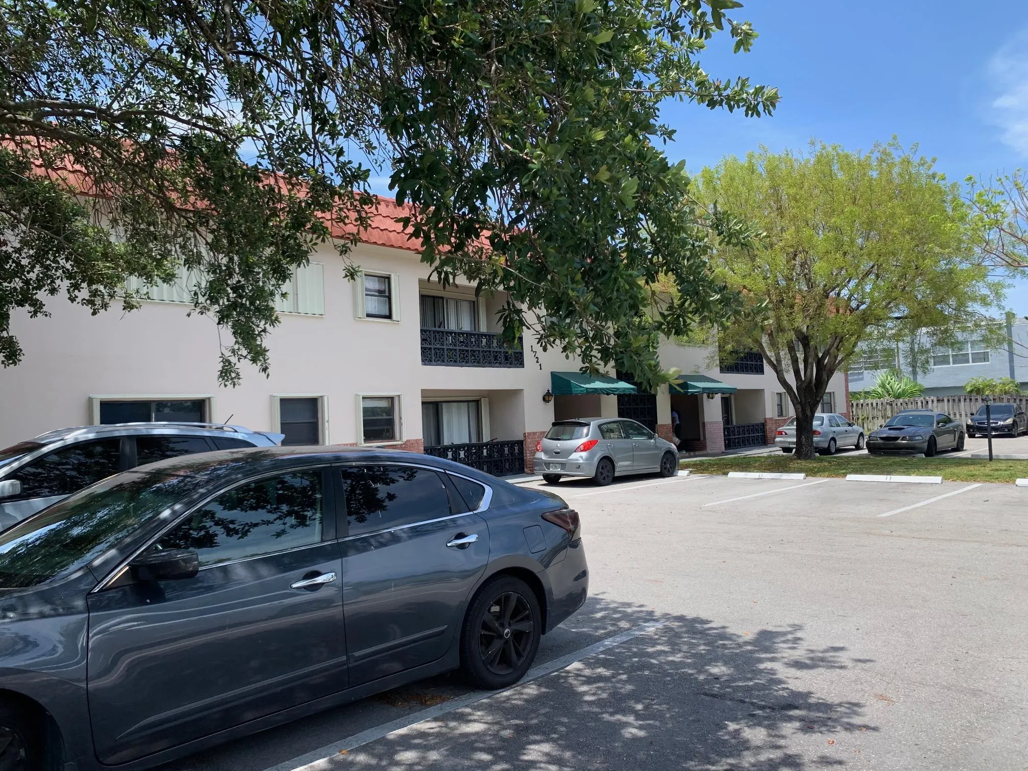 1721 NW 15th View, #Unit 12