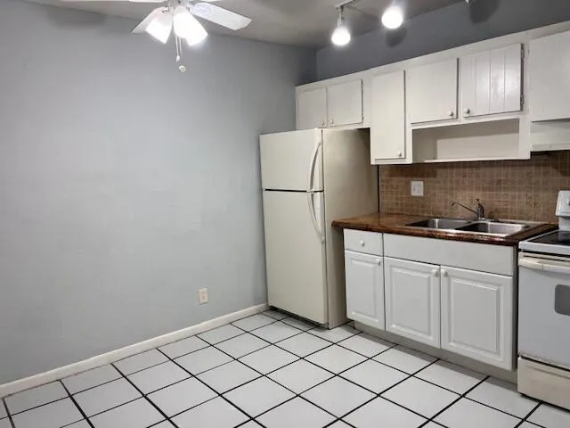 1721 NW 15th View, #Unit 12