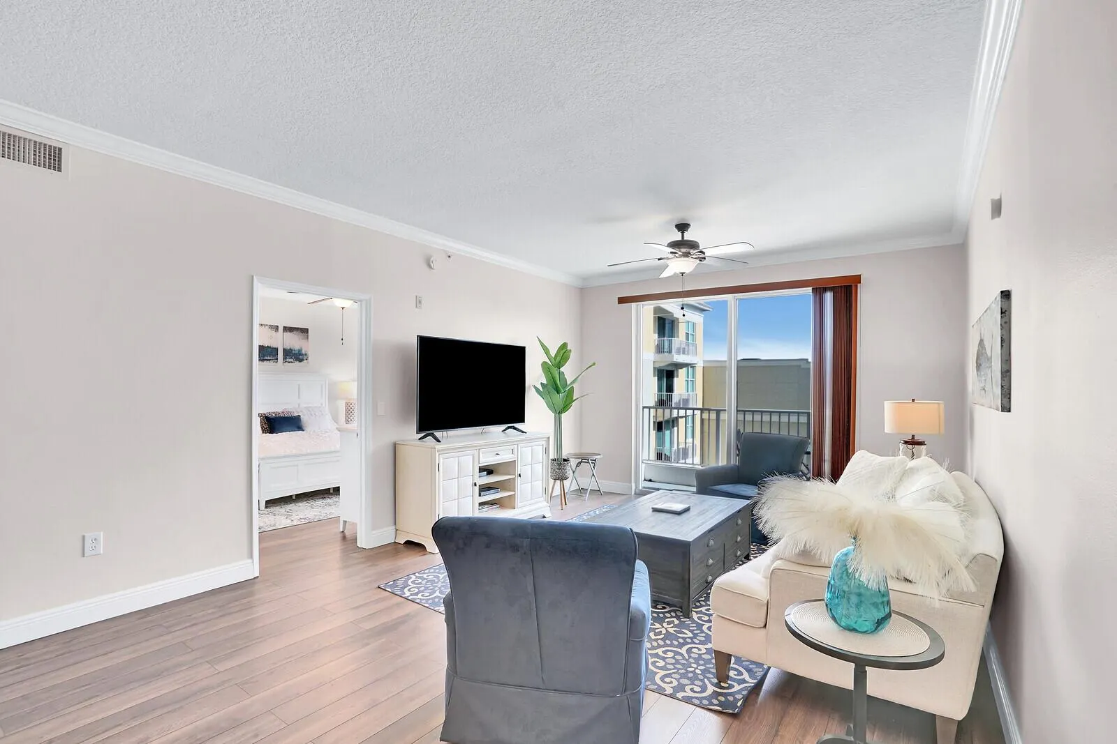 804 E Windward Way, #608