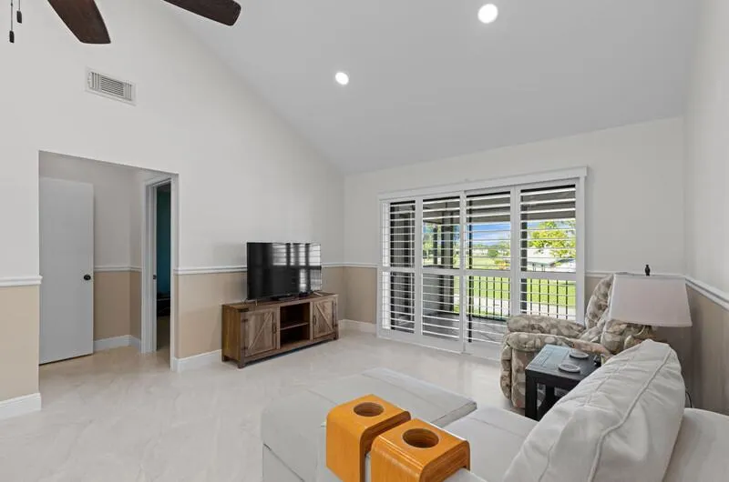 702 Wingfoot Drive, #D