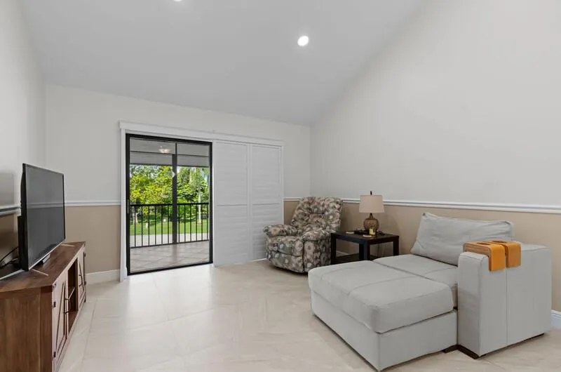 702 Wingfoot Drive, #D
