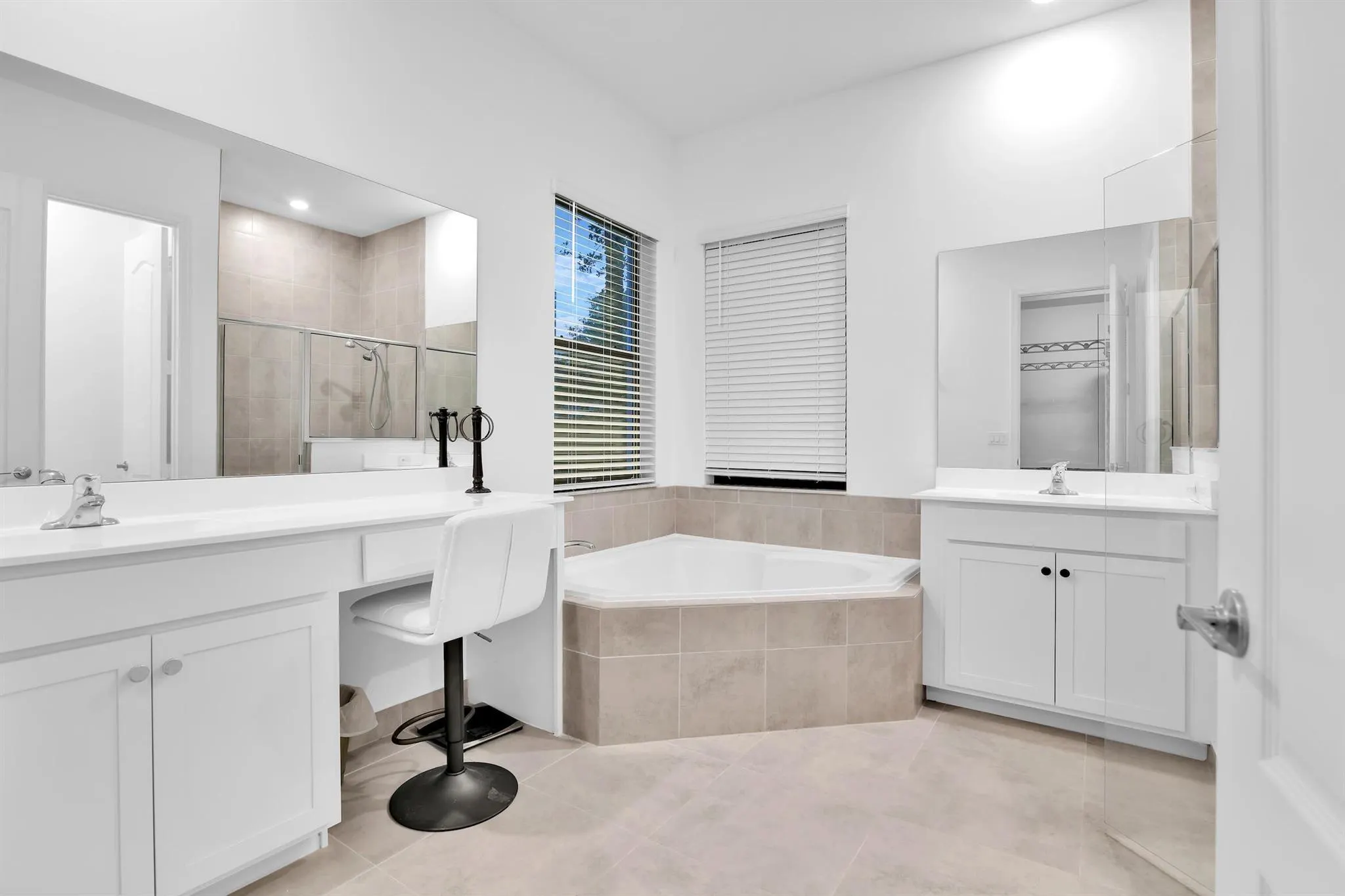 3202 Klays Court