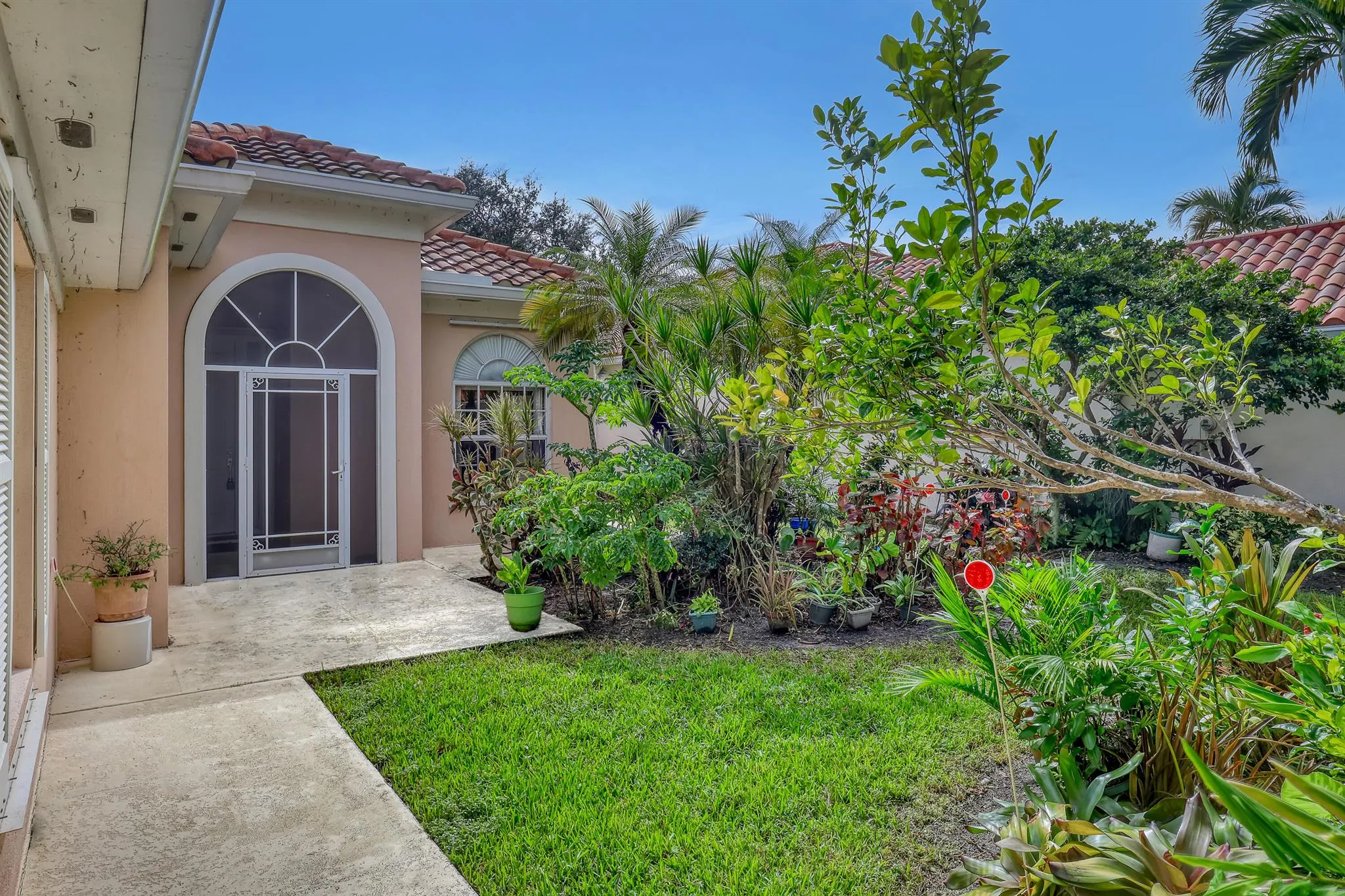 2828 Kittbuck Way