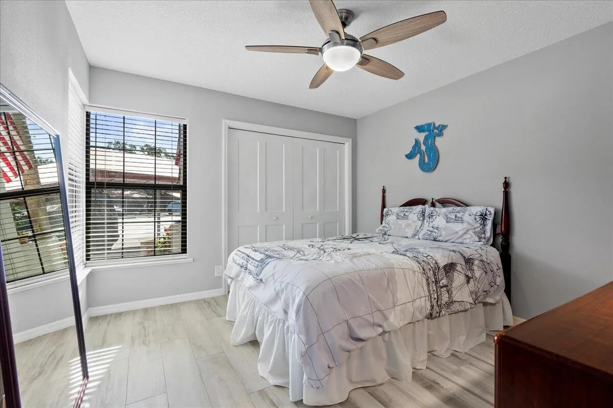 2379 Treasure Isle Drive, #28