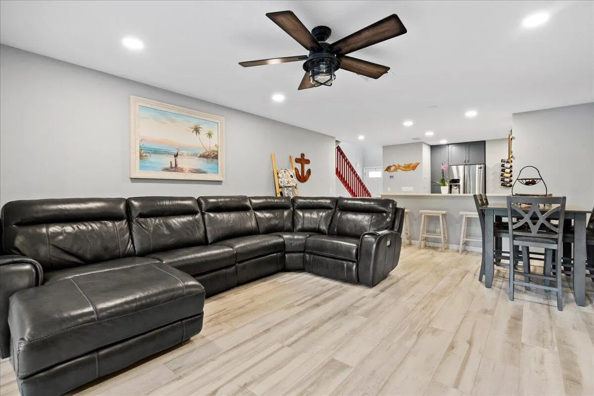 2379 Treasure Isle Drive, #28