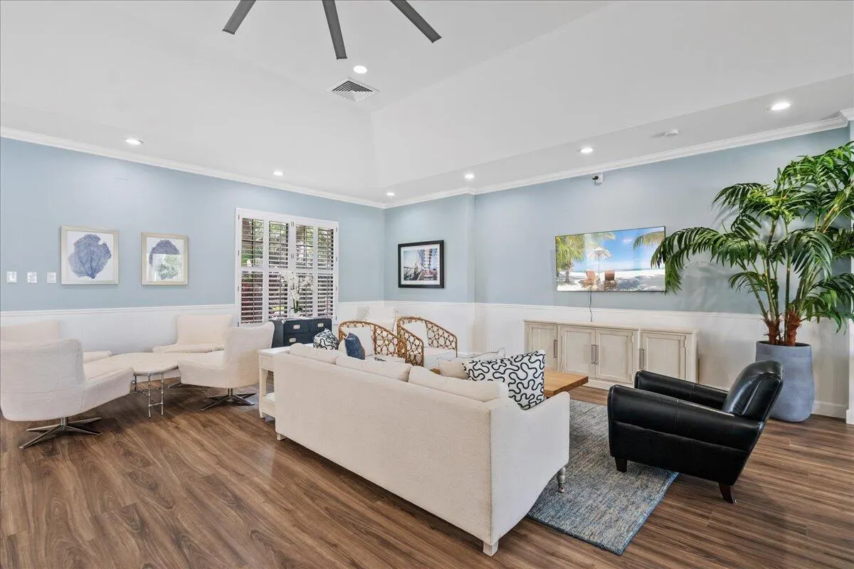 2379 Treasure Isle Drive, #28
