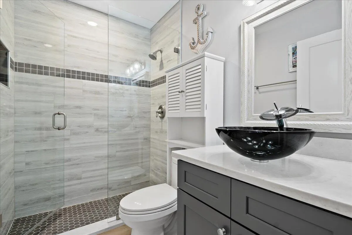 2379 Treasure Isle Drive, #28