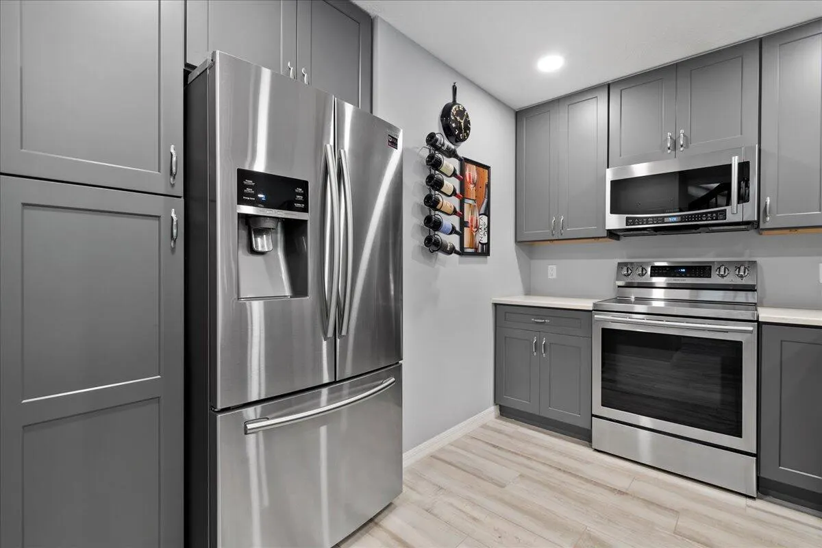 2379 Treasure Isle Drive, #28