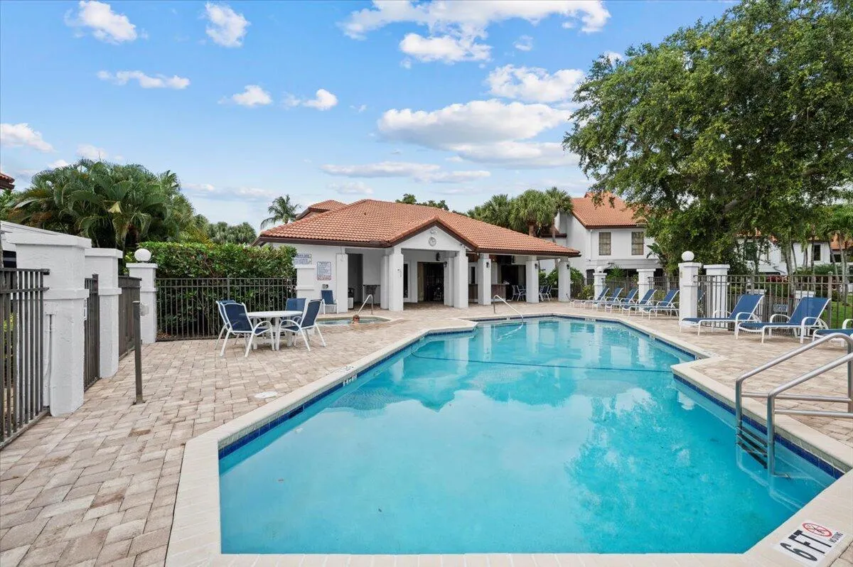 2379 Treasure Isle Drive, #28
