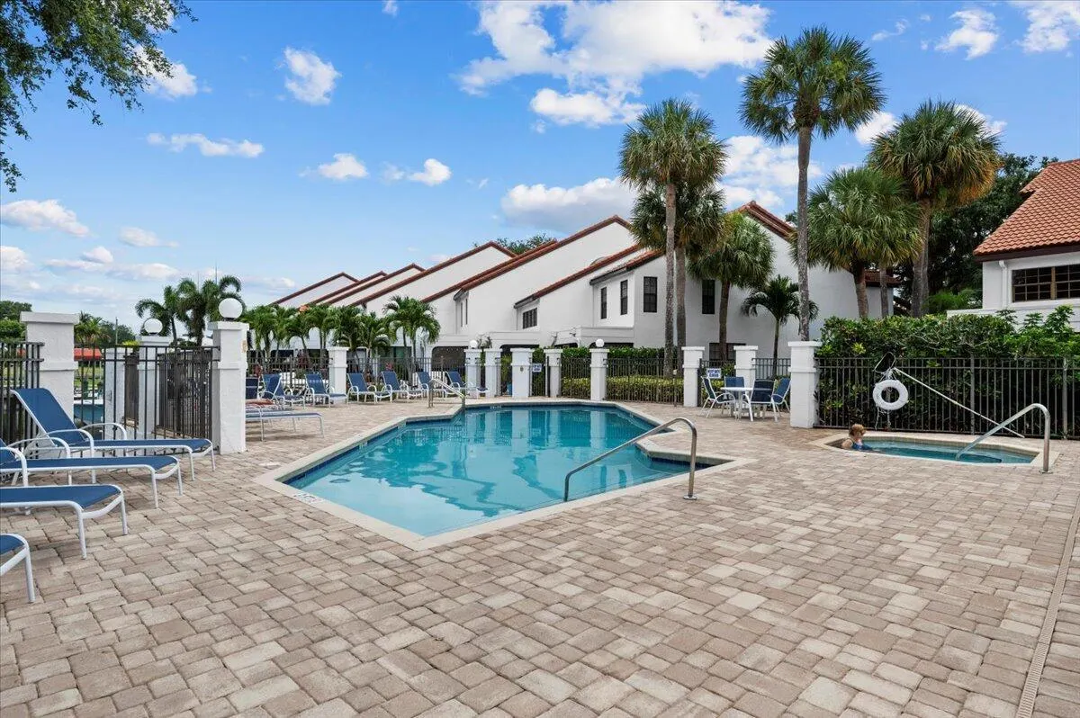 2379 Treasure Isle Drive, #28