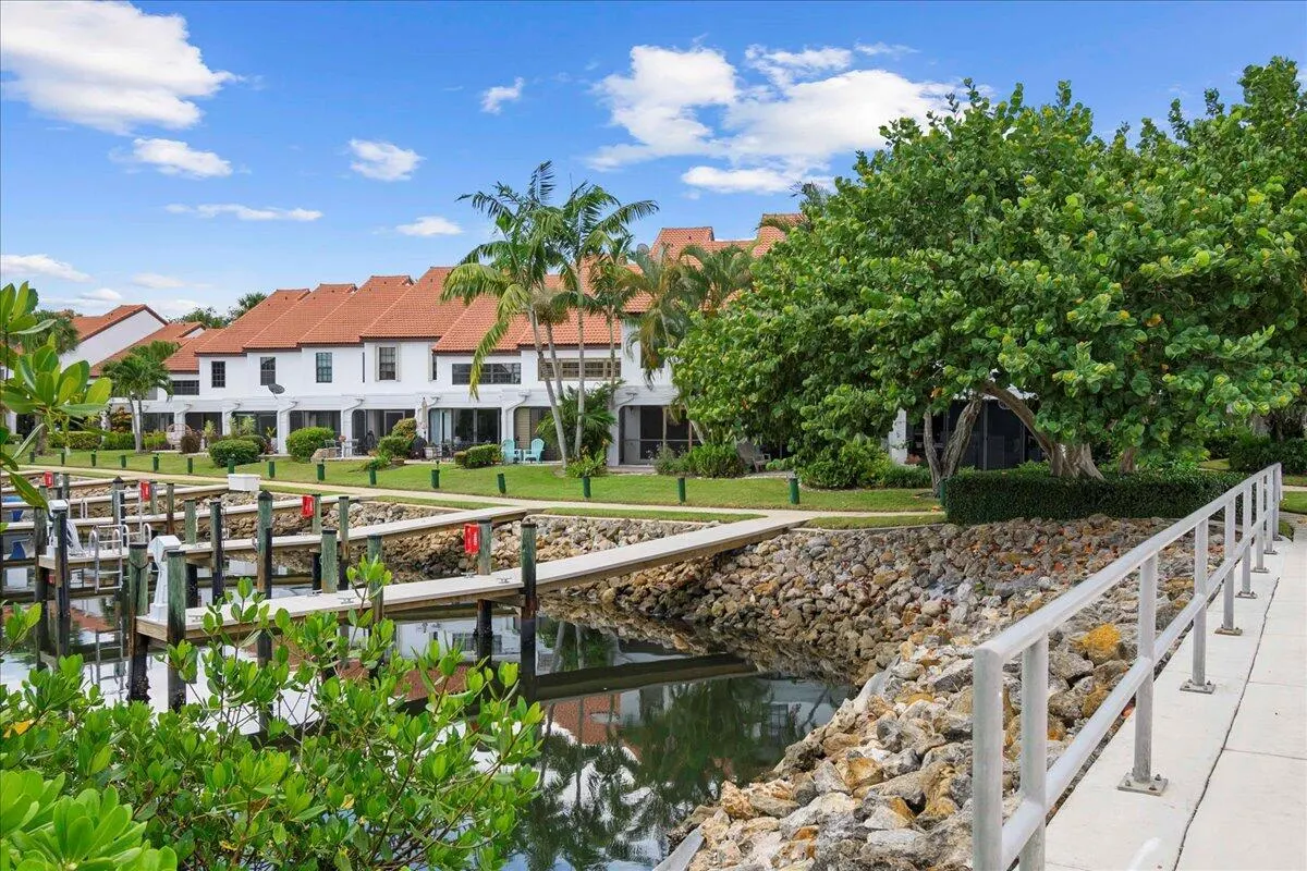 2379 Treasure Isle Drive, #28