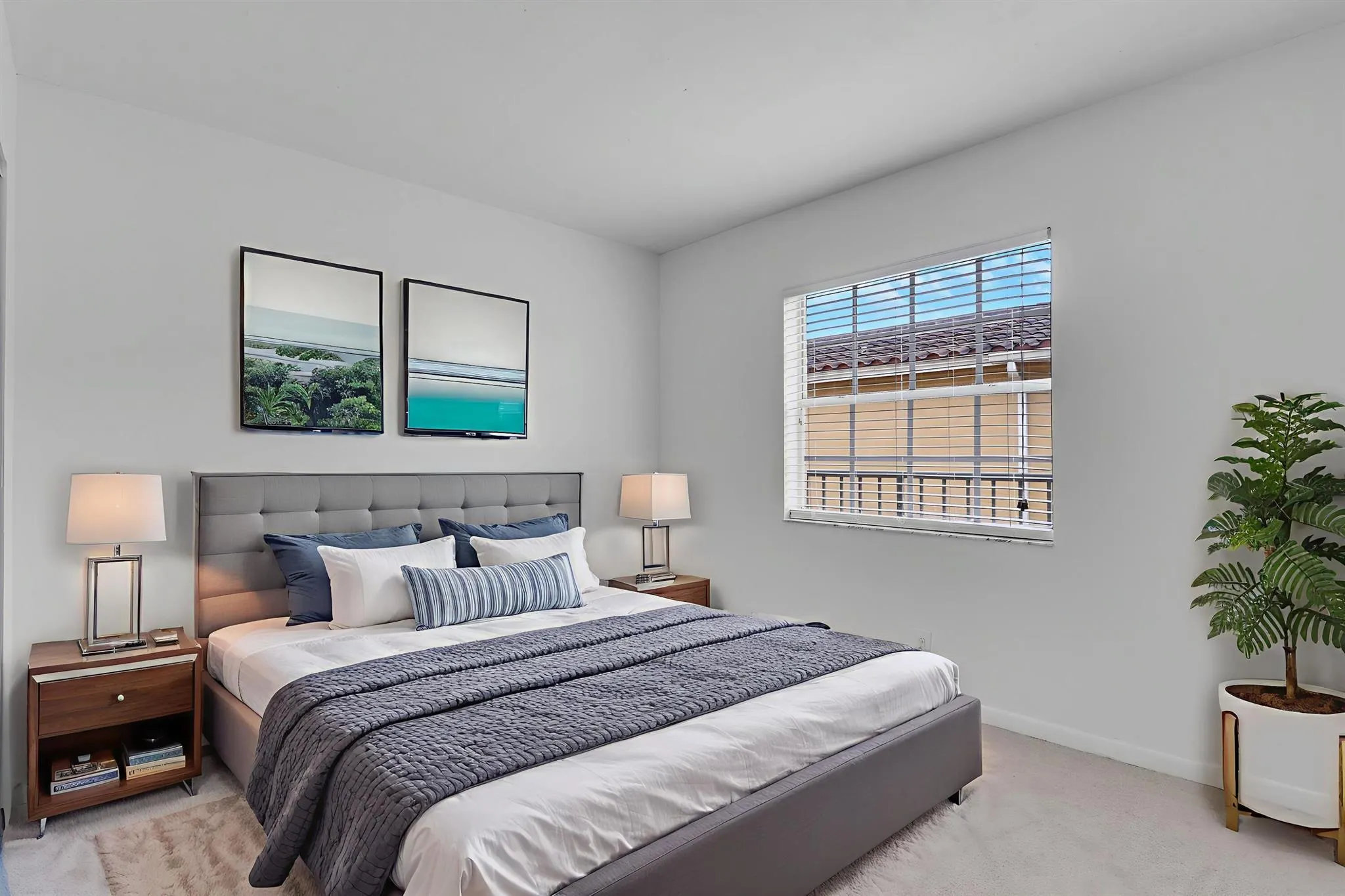 1025 Lake Shore Drive, #202