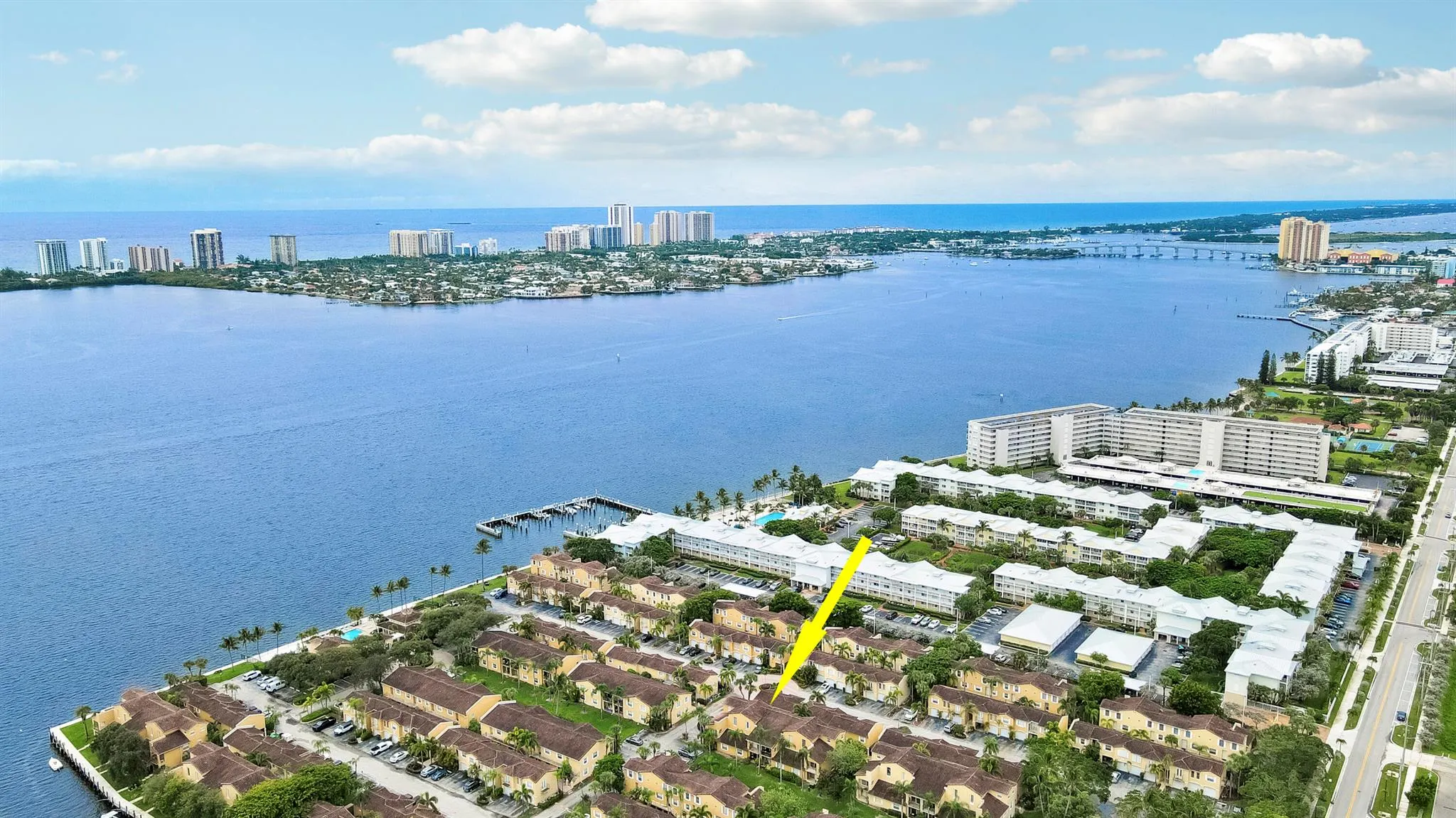 1025 Lake Shore Drive, #202