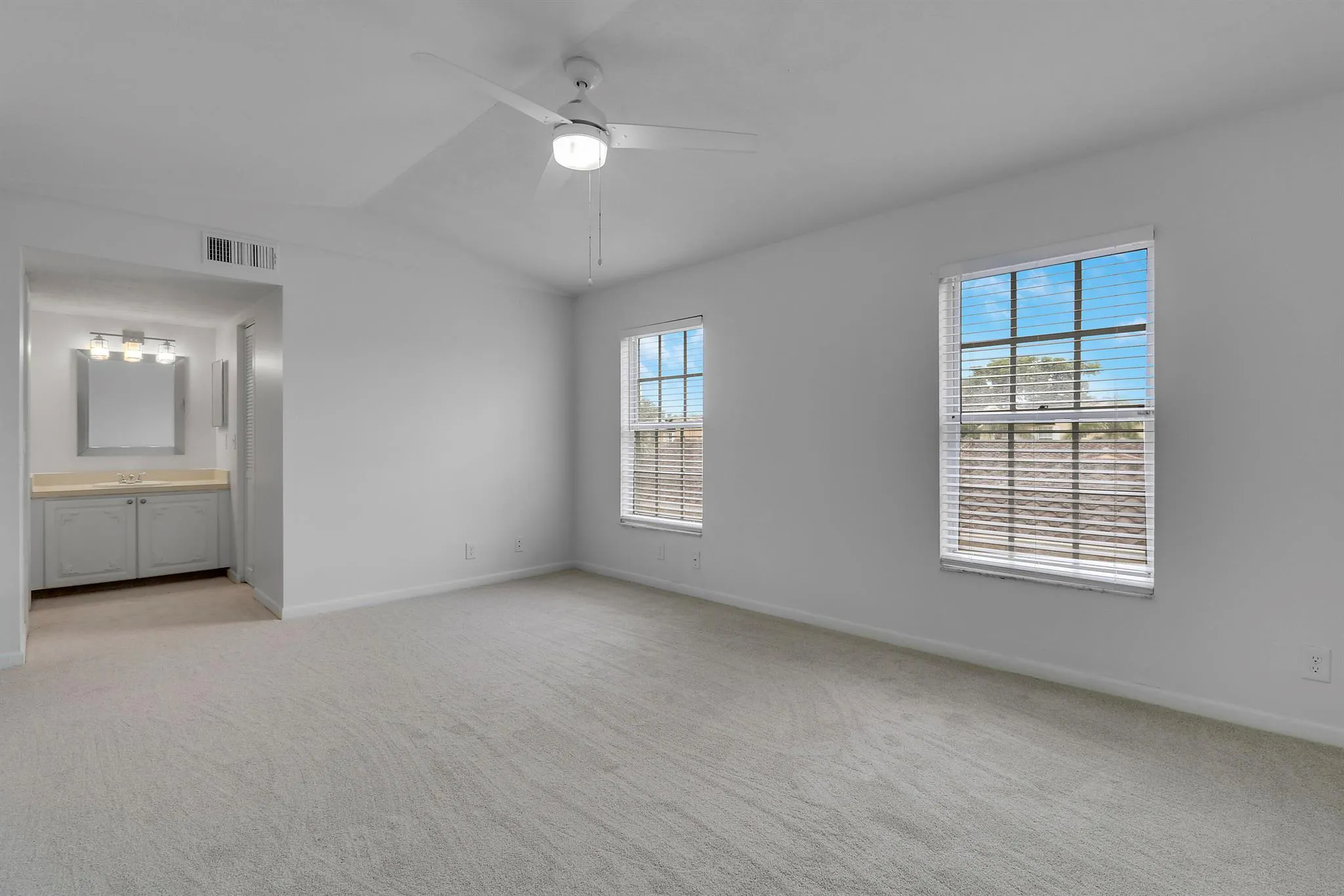 1025 Lake Shore Drive, #202