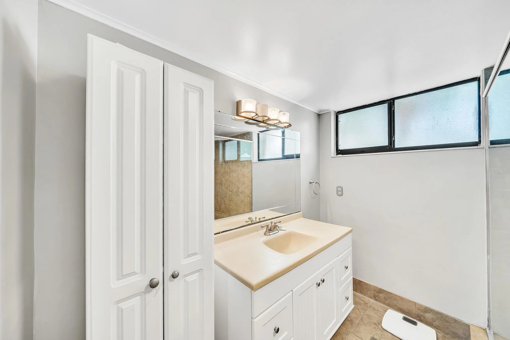 6342 Longboat Lane W, #201