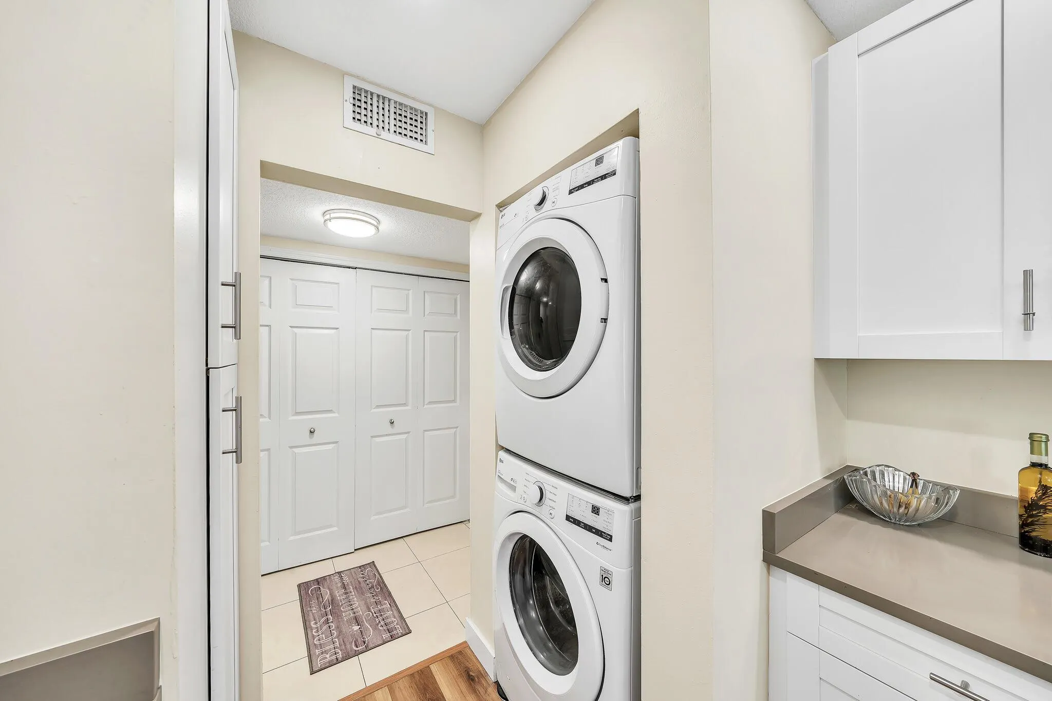 6342 Longboat Lane W, #201