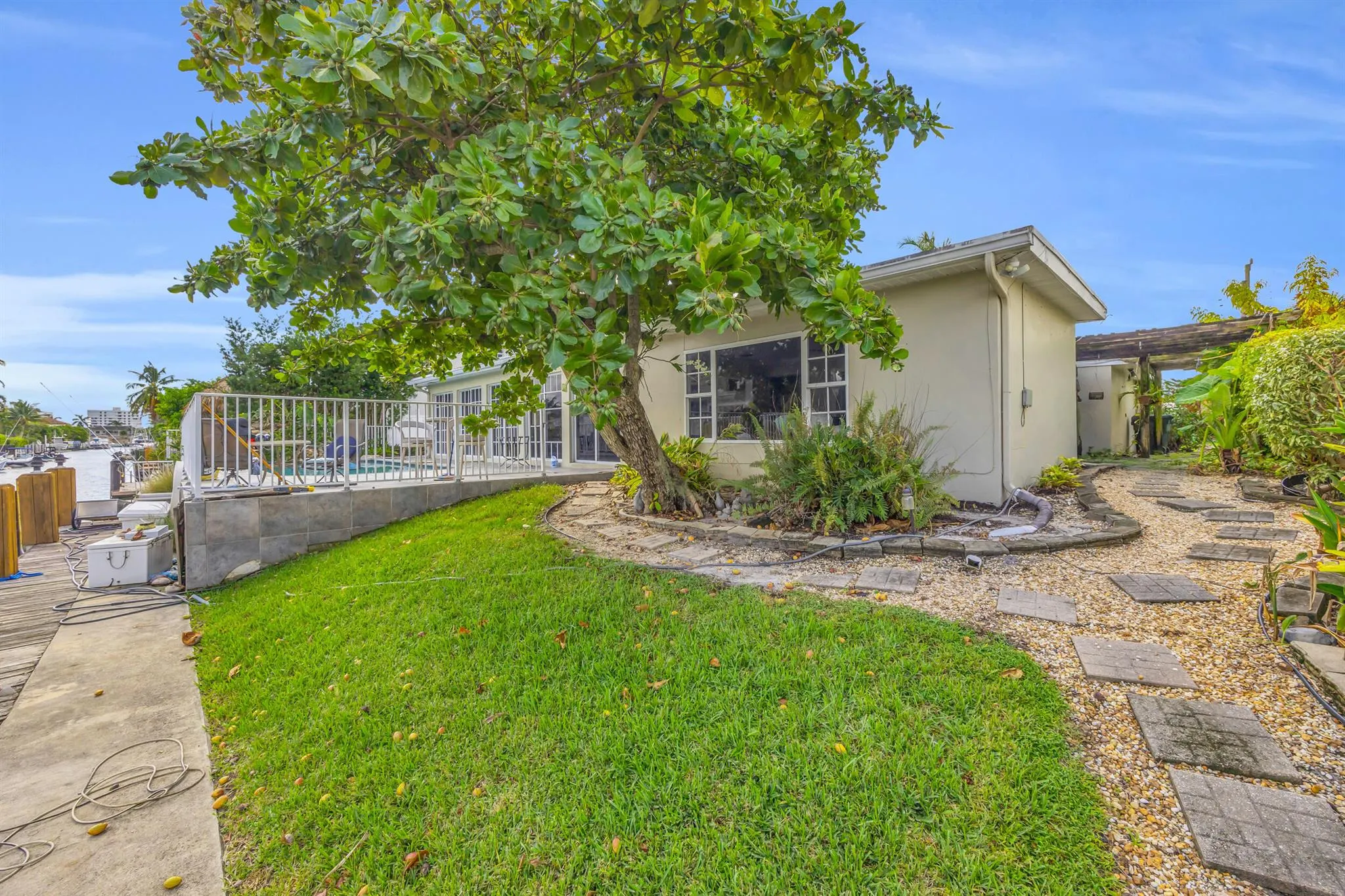 737 NE 71st Street