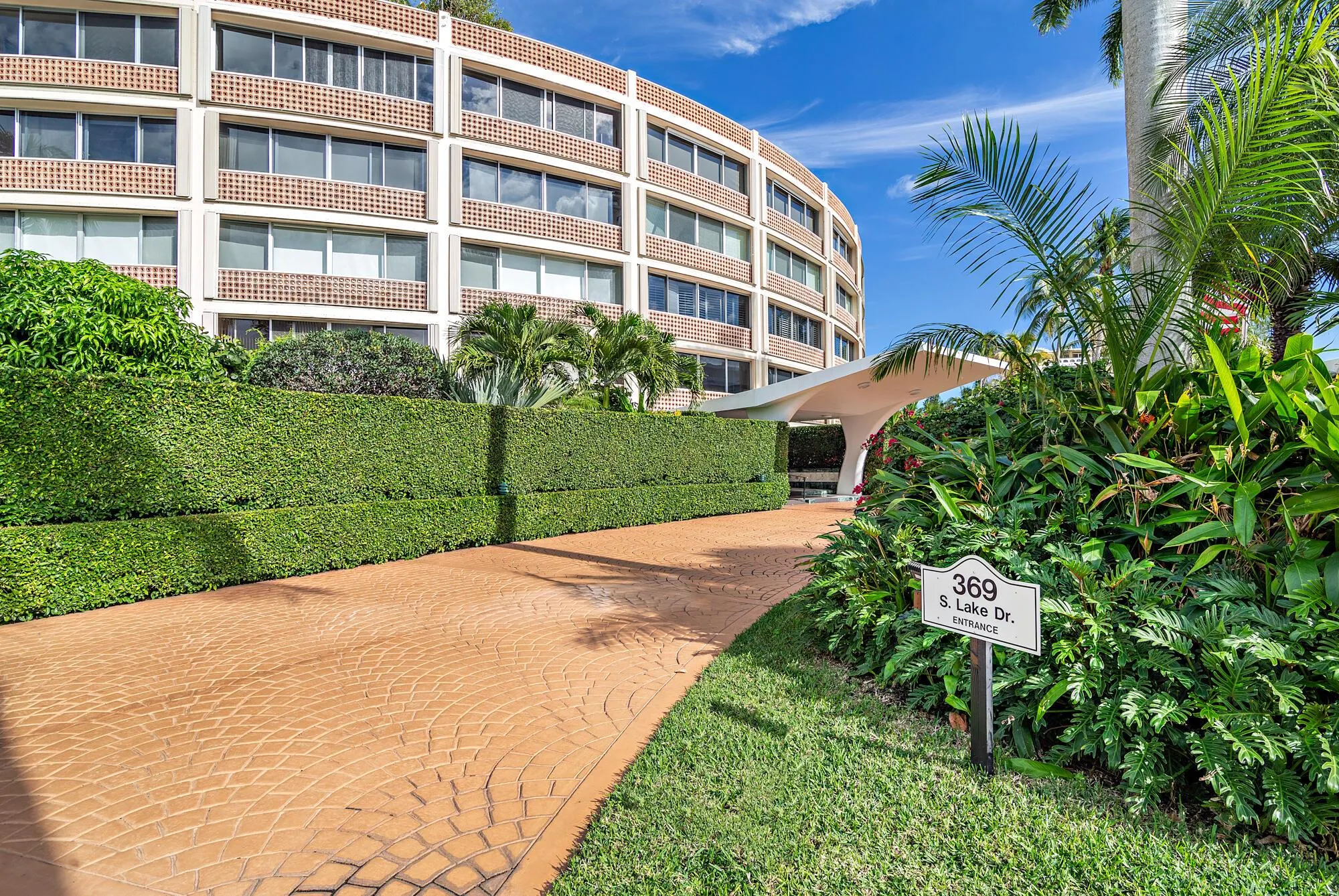 369 S Lake Drive, #2b