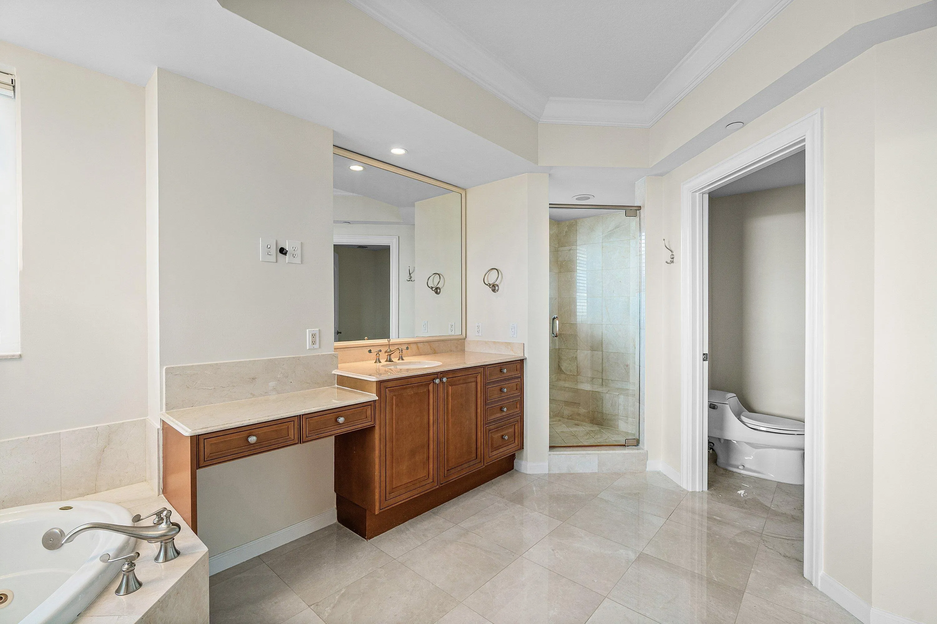 4600 N Ocean Drive, #1201