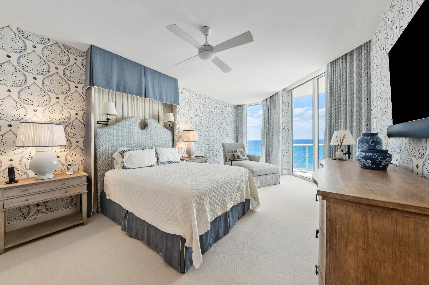 3730 N Ocean Drive, #10b