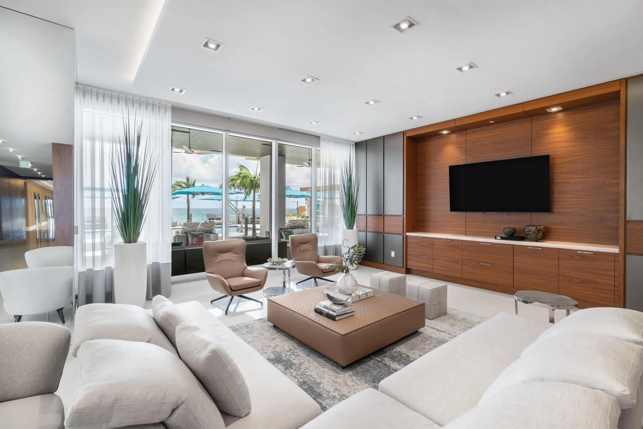 3730 N Ocean Drive, #10b