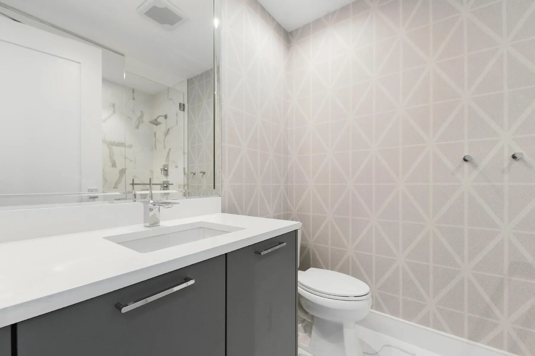 3730 N Ocean Drive, #10b