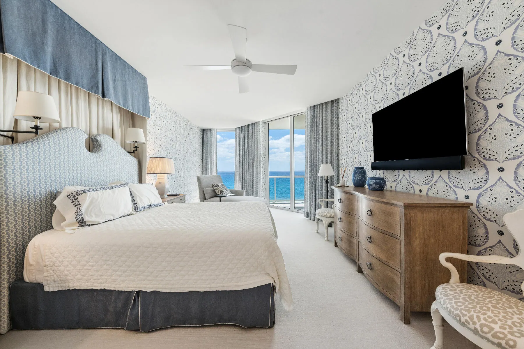 3730 N Ocean Drive, #10b