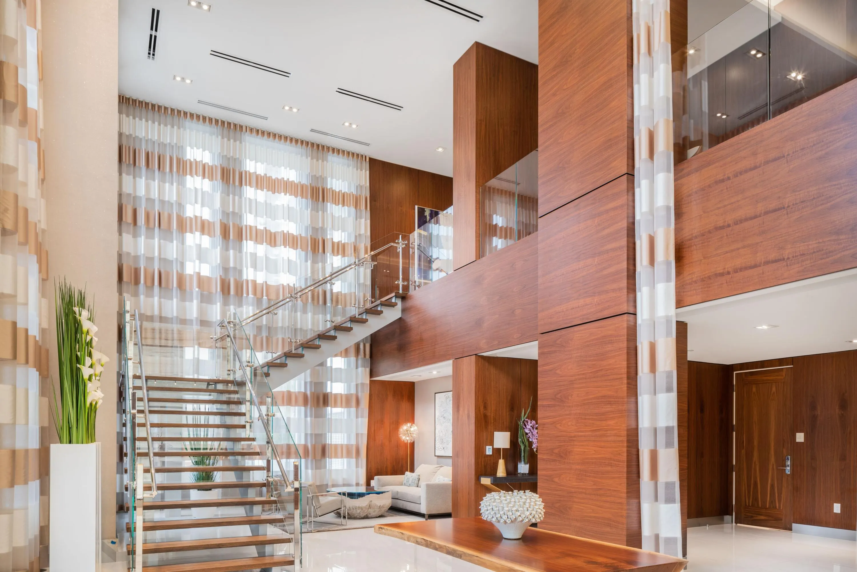 3730 N Ocean Drive, #10b