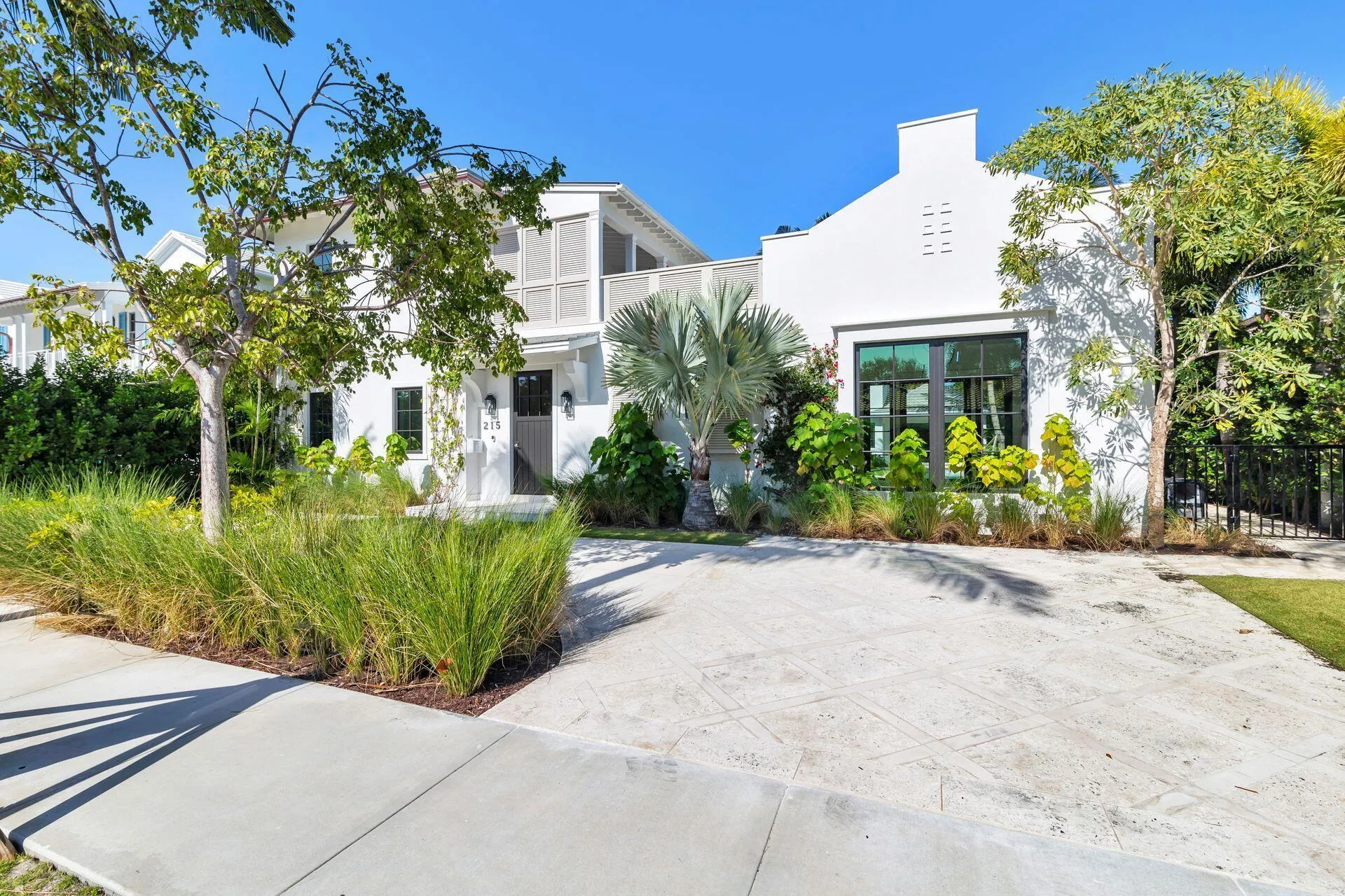 215 Summa Street