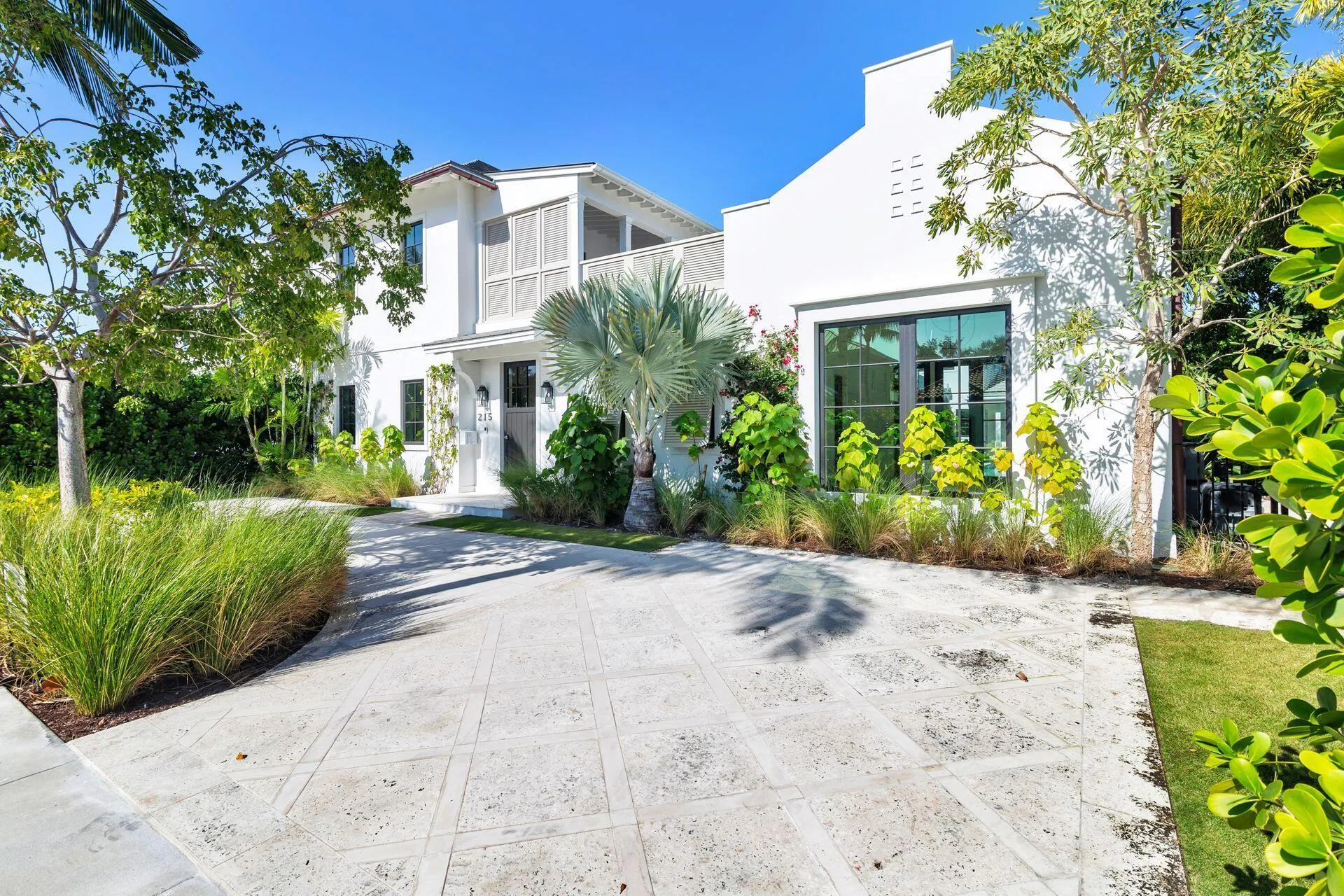 215 Summa Street