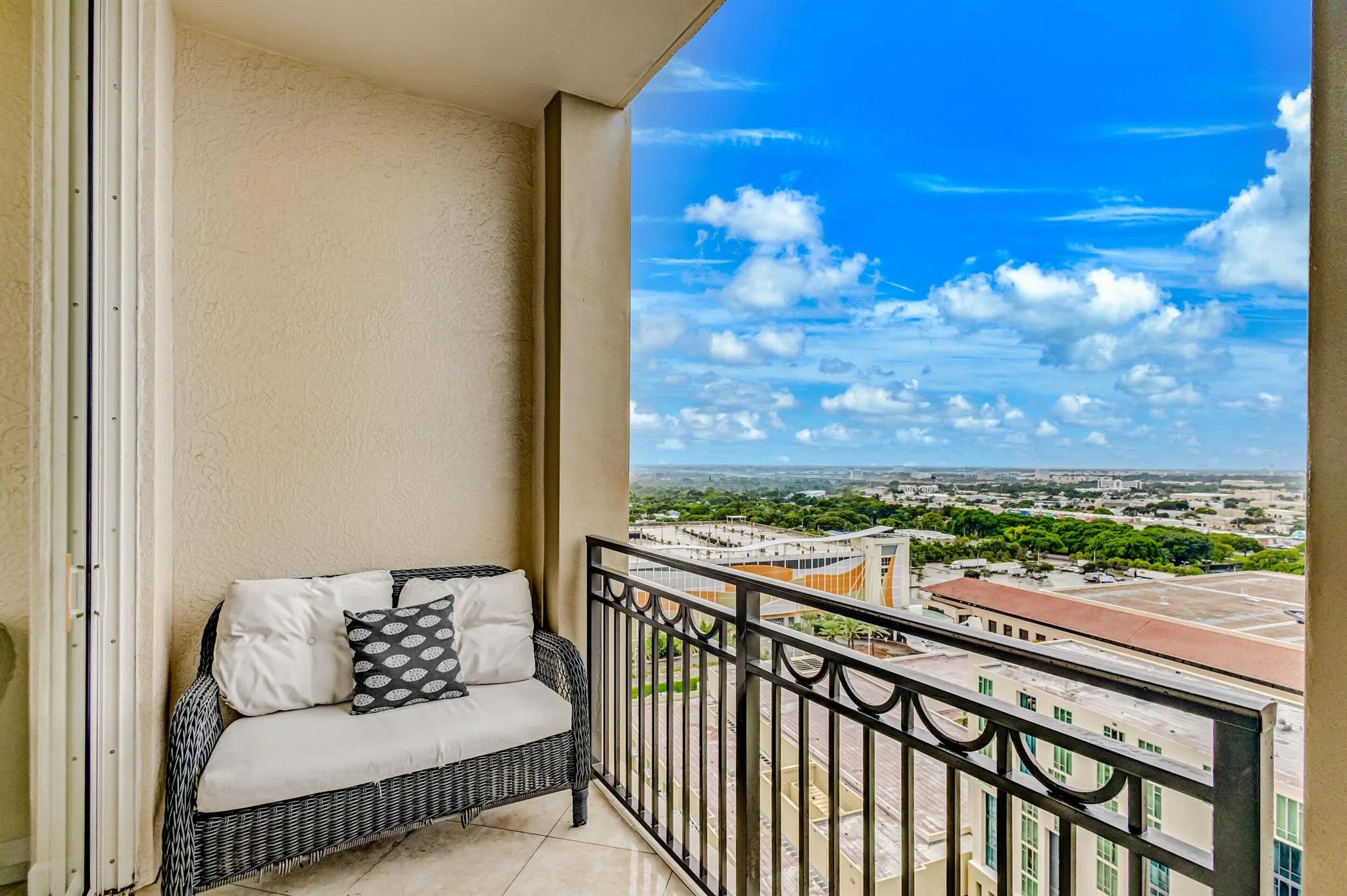 550 Okeechobee Boulevard, #Lph-12
