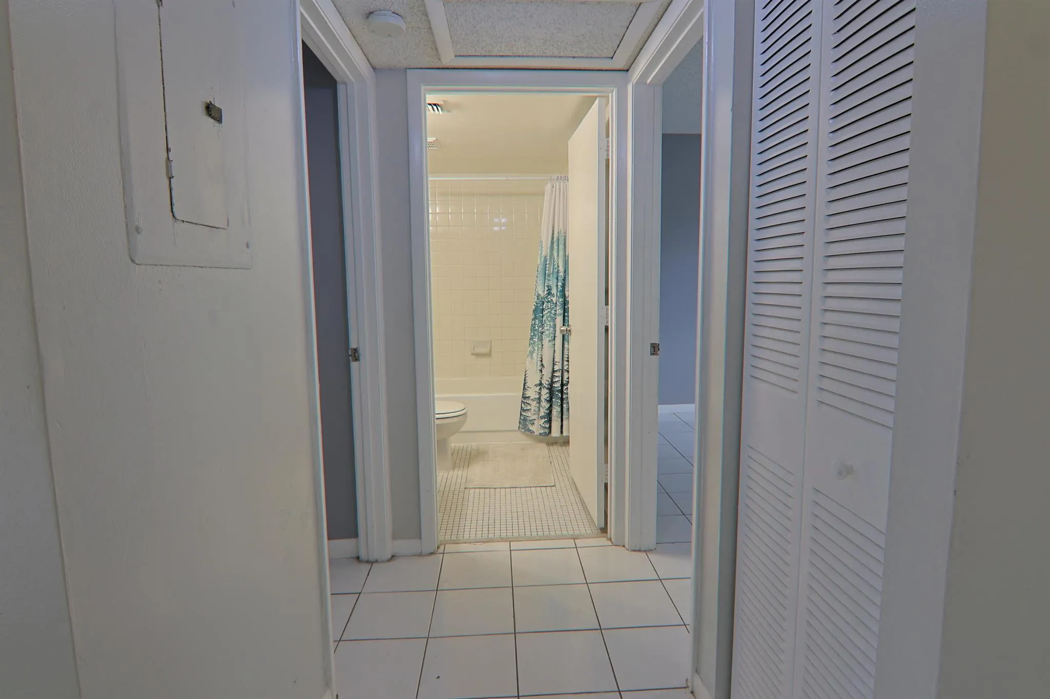 719 Gardens Drive, #202