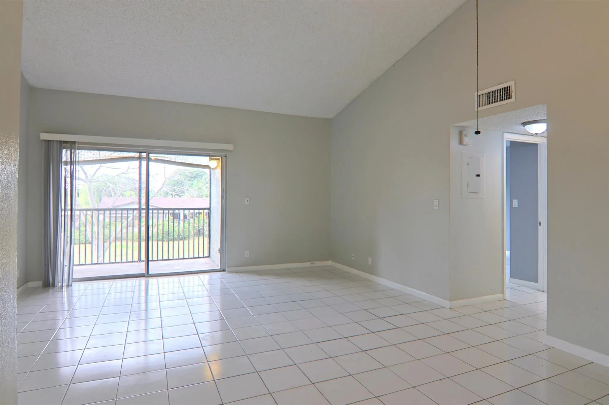 719 Gardens Drive, #202