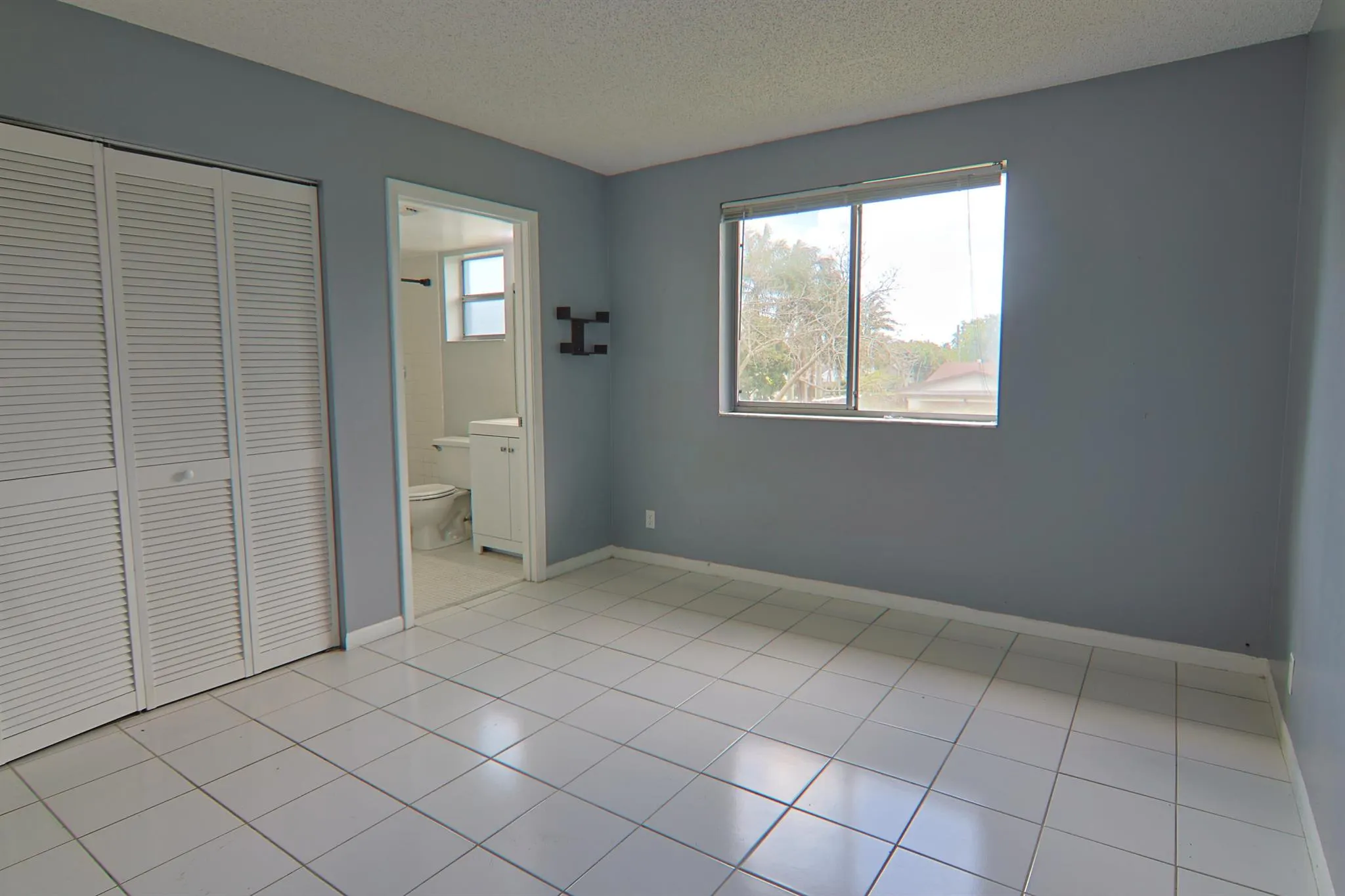 719 Gardens Drive, #202