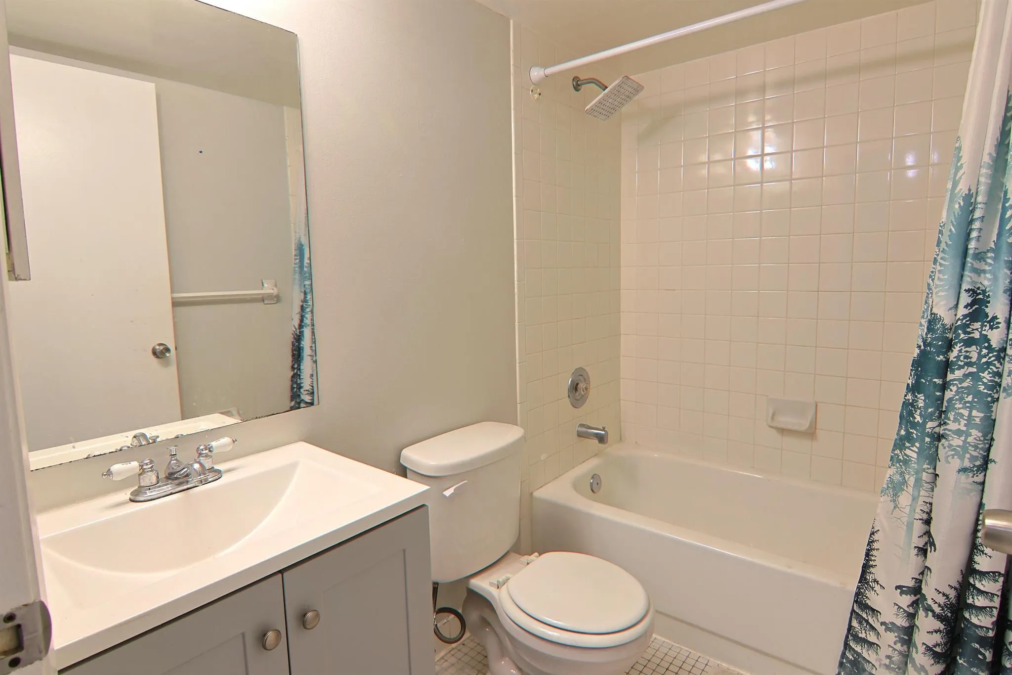 719 Gardens Drive, #202