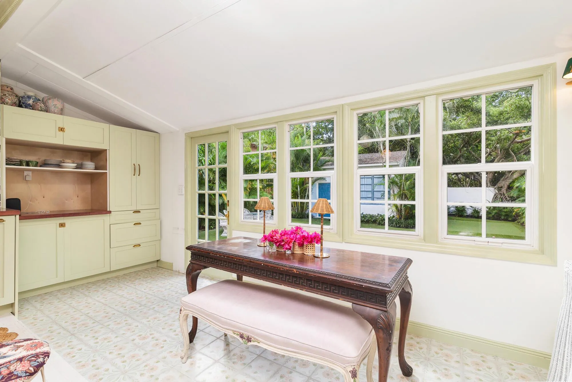 744 Avon Road