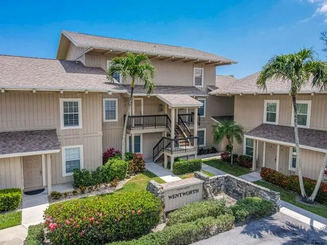 9239 SE Riverfront Terrace, #D