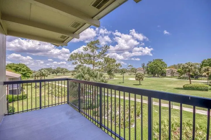 9239 SE Riverfront Terrace, #D