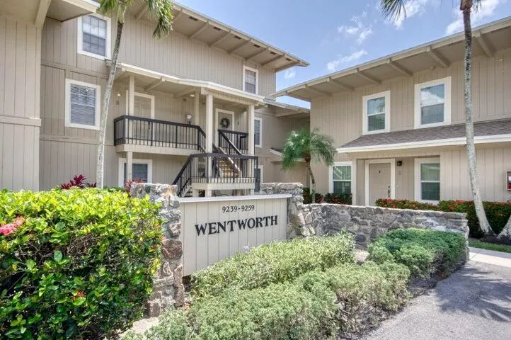 9239 SE Riverfront Terrace, #D