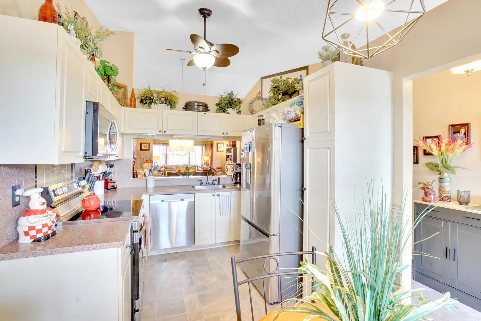 7593 Tahiti Lane, #202