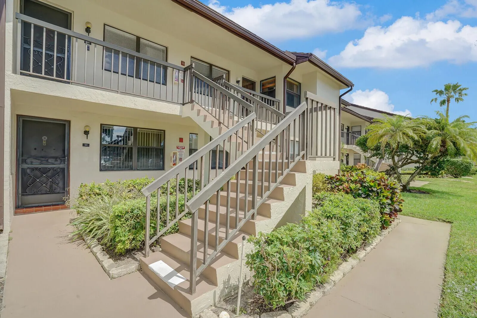 7593 Tahiti Lane, #202