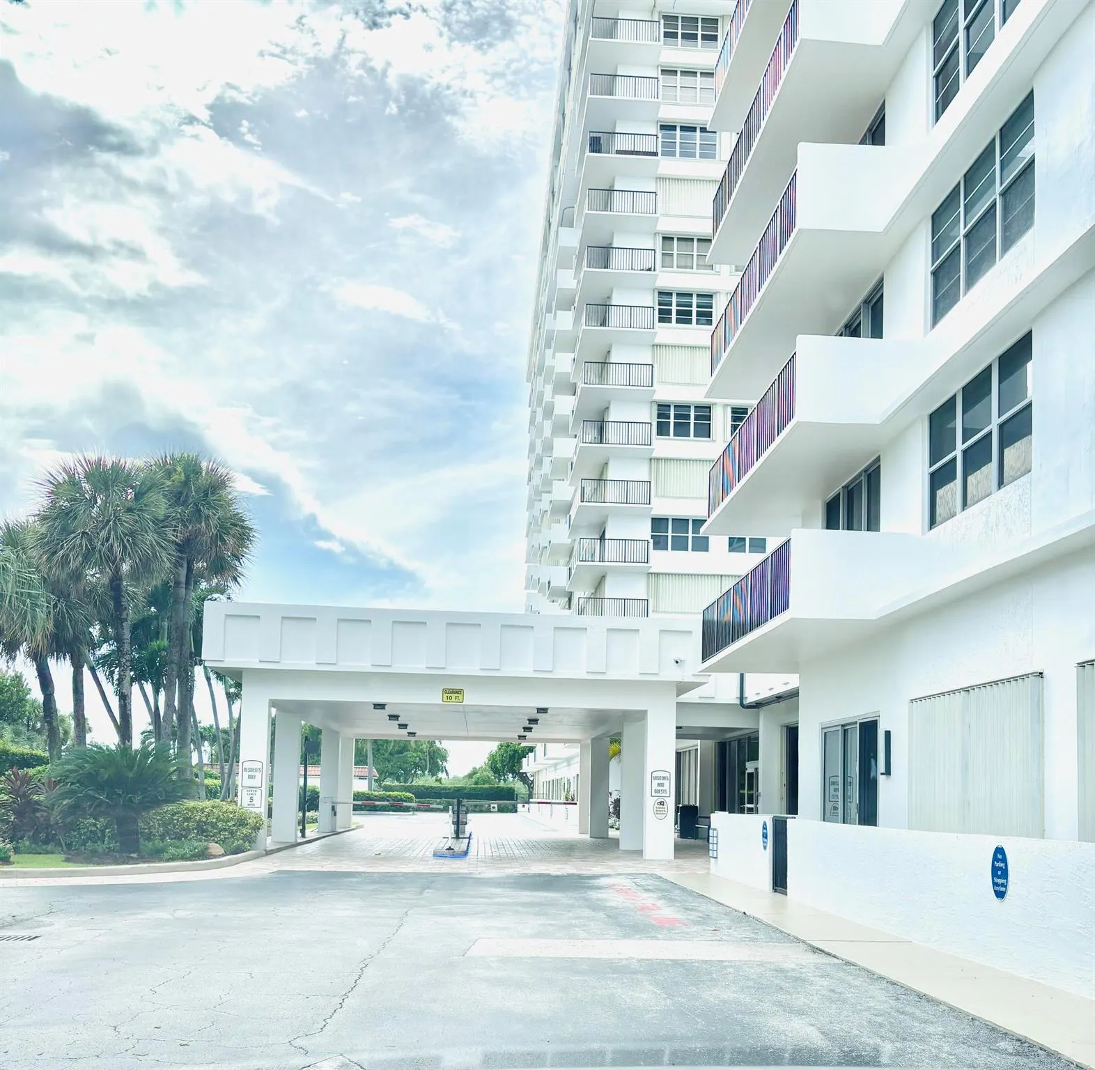 2121 N Ocean Boulevard, #902e