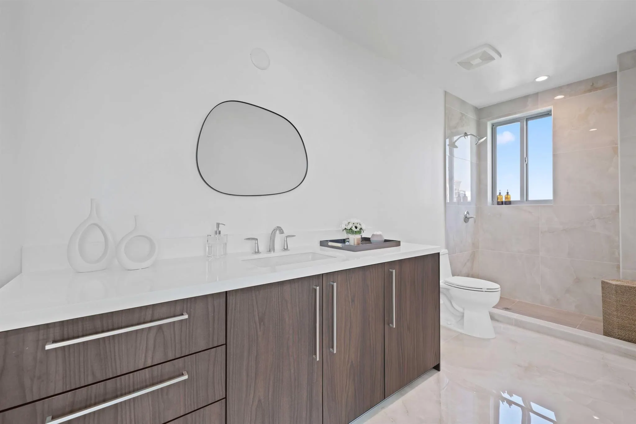 475 E Royal Palm Road, #506