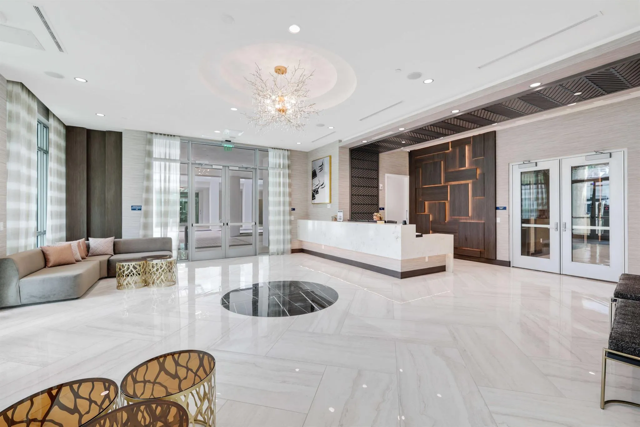 475 E Royal Palm Road, #506