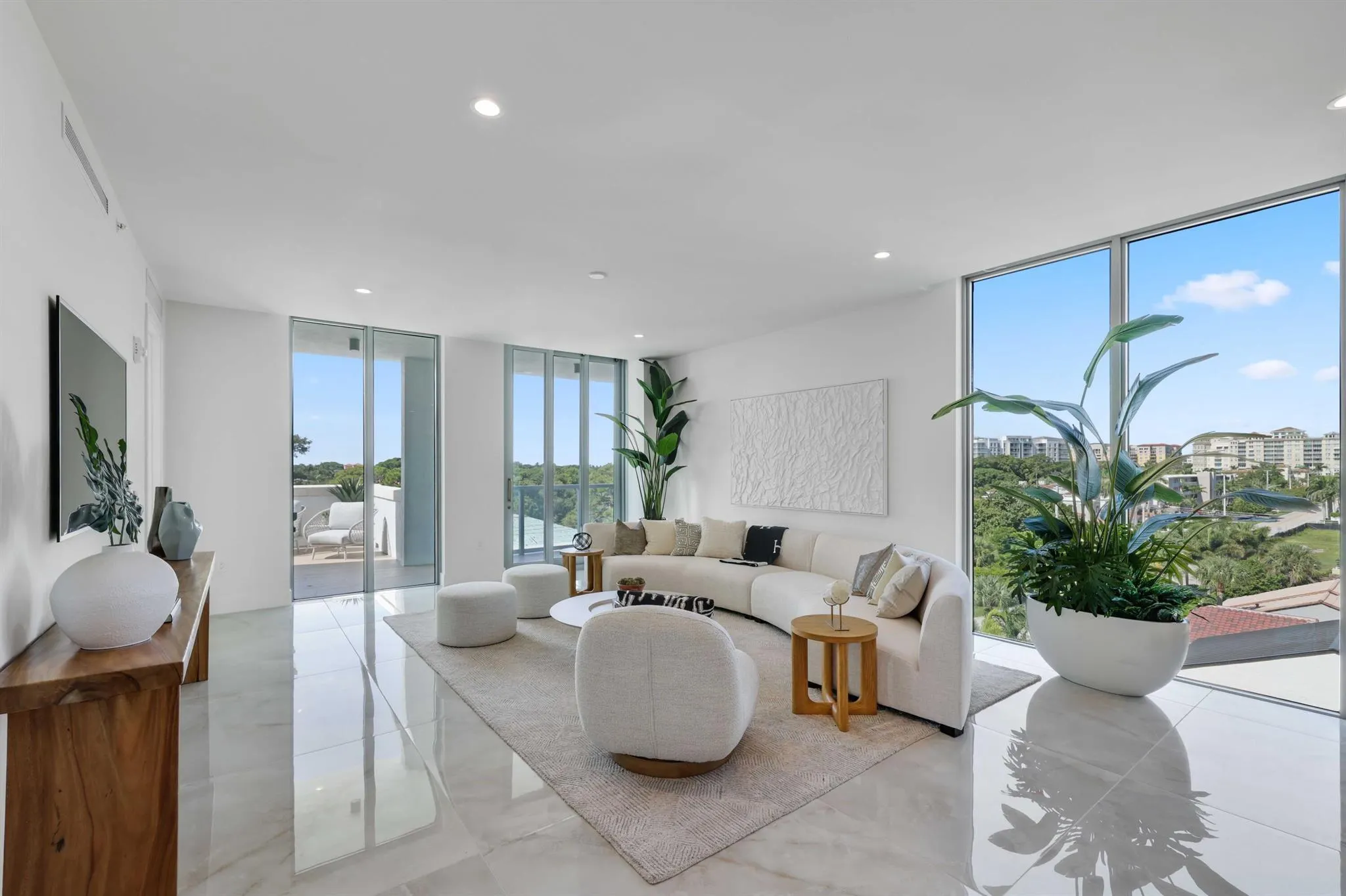 475 E Royal Palm Road, #506